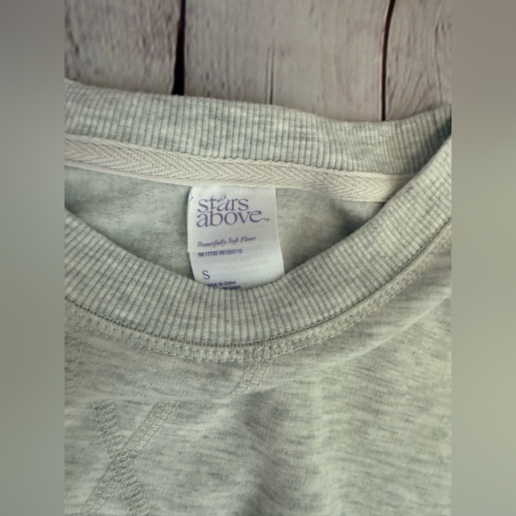 Basic Gray Sweatshirt - Picture 3 of 4